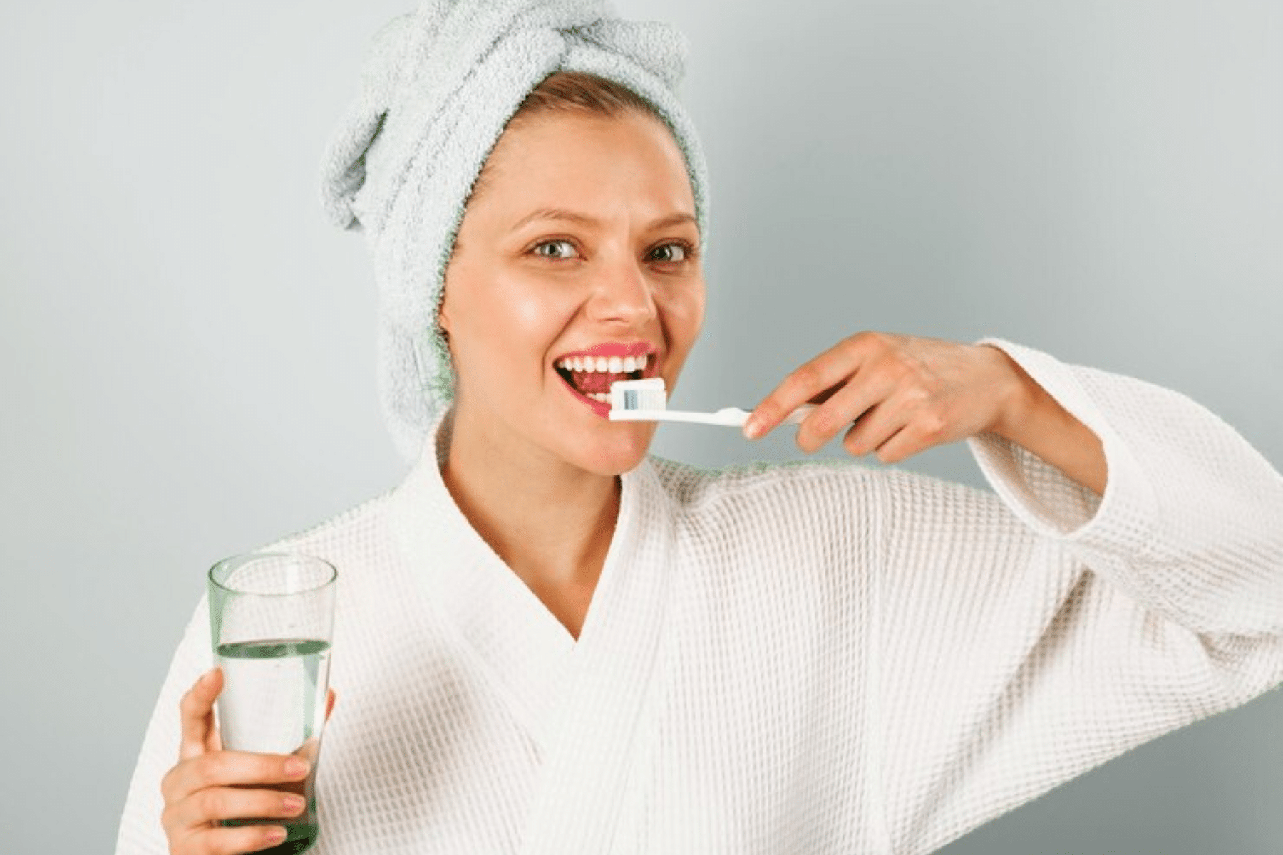 The Ideal Time to Brush Teeth After Using Whitening Strips